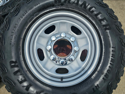 17" Ford F-250 F-350 OEM 3828 wheels rims tires GOODYEAR R/T 33"