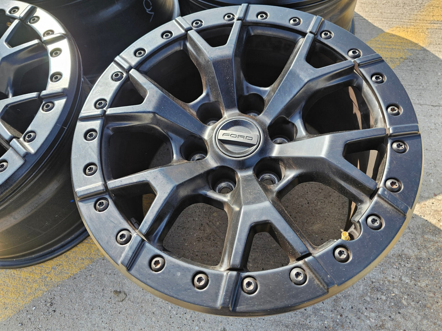 17" Ford F-150 Raptor OEM BEADLOCK 10460 95354 rims wheels 2021 2022 2023 2024
