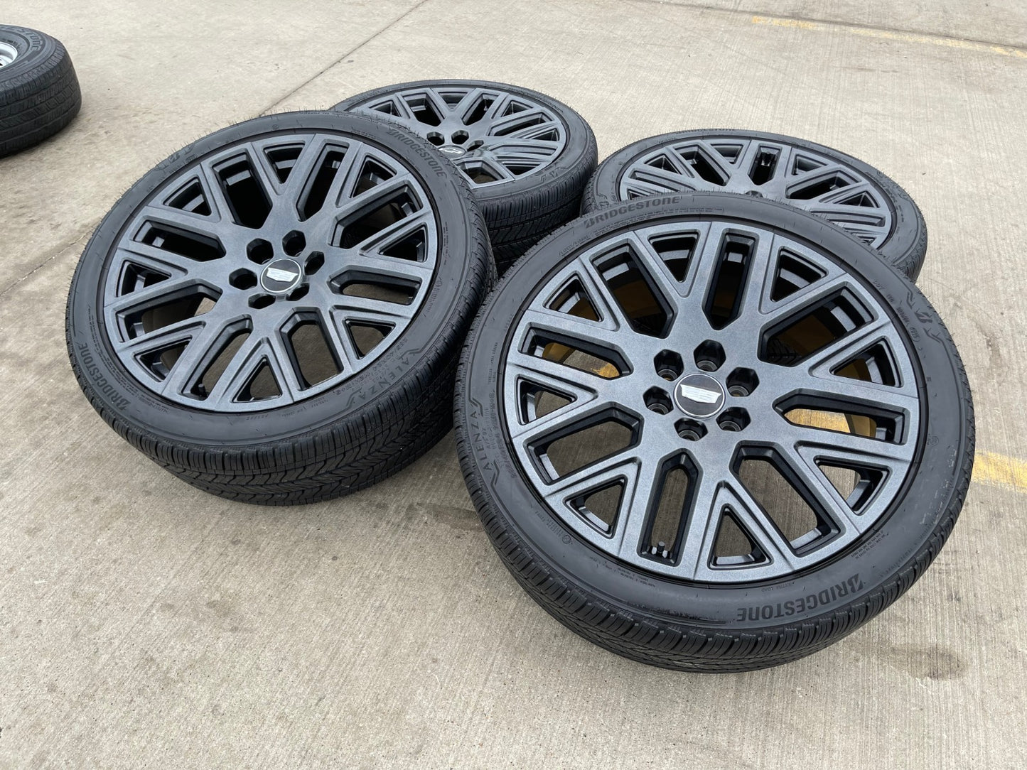 24" Cadillac Escalade Platinum OEM wheels rims tires 2023 2024 2025 2026 NEW