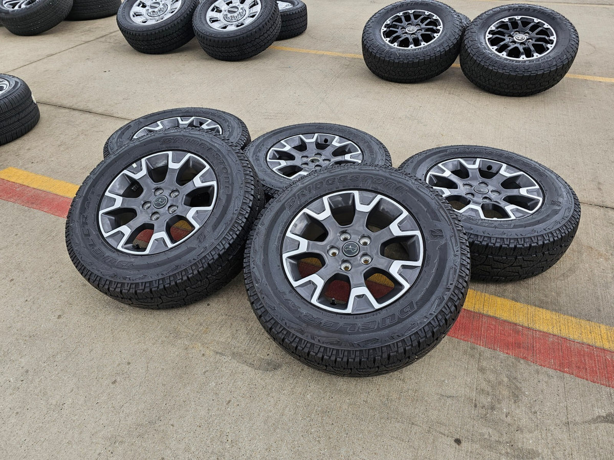 18" Jeep Wrangler Gladiator OEM 9330 wheels rims Grand Cherokee SET NEW