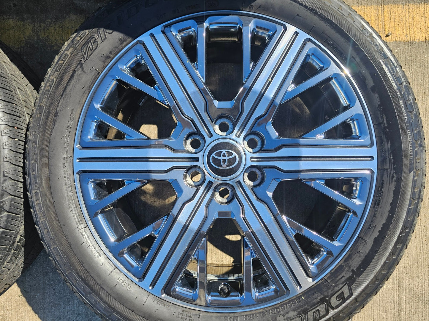 22" Toyota Tundra Sequoia OEM wheels rims 75282 Land Cruiser GX550 CAPSTONE